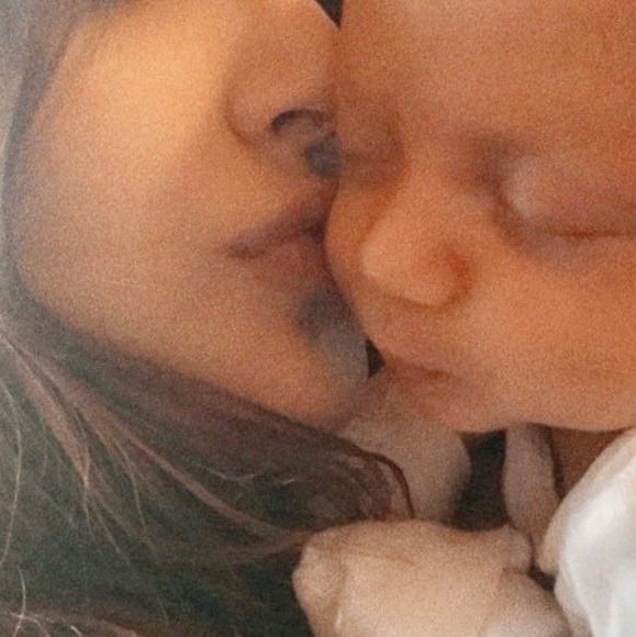 Meet your Posher, Alexis - Picture 1 of 1